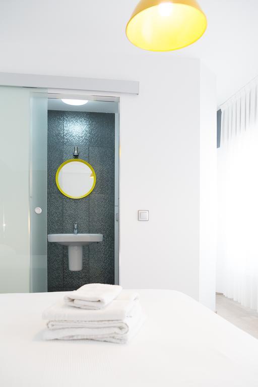 O Tobo Do Lobo Hotell Melide Exteriör bild