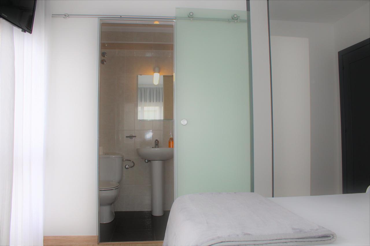 O Tobo Do Lobo Hotell Melide Exteriör bild
